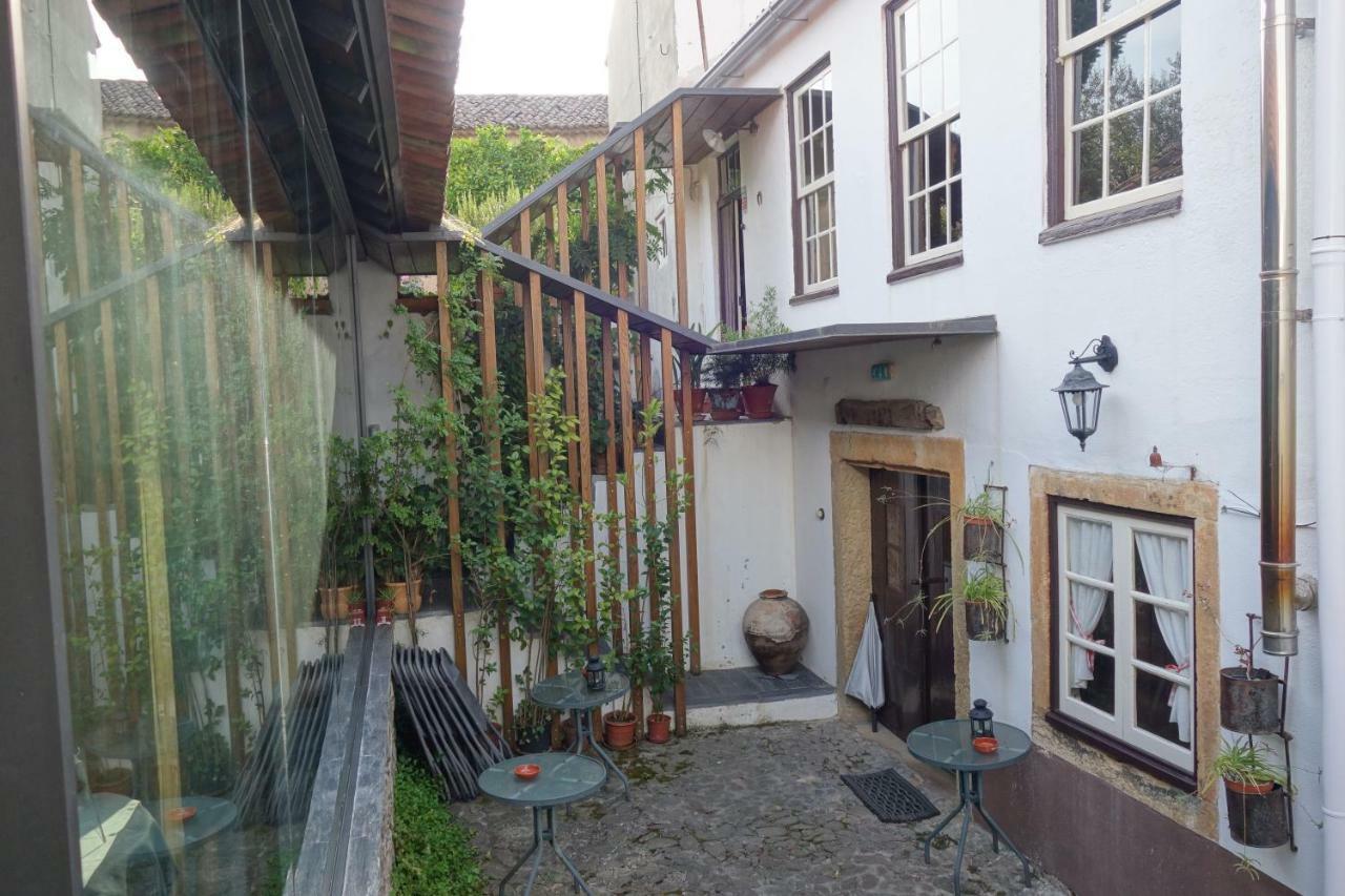 Casa Do Sr. Falcao Miranda do Corvo Exterior photo